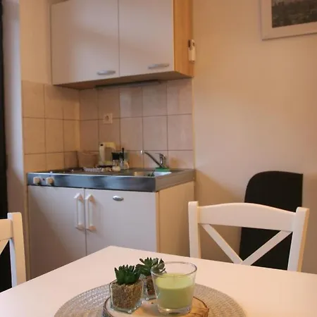 Maria 3*